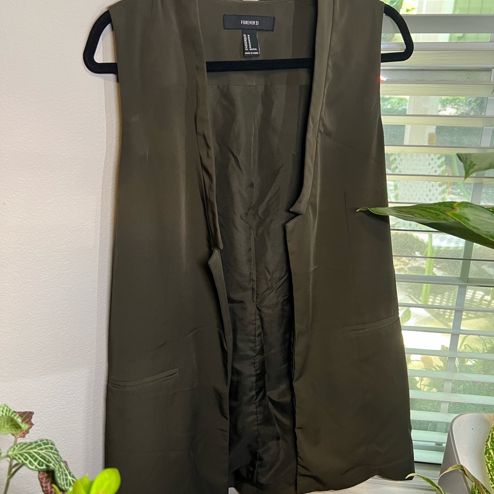 Forever 21 Army Green M Sleeveless Blazer